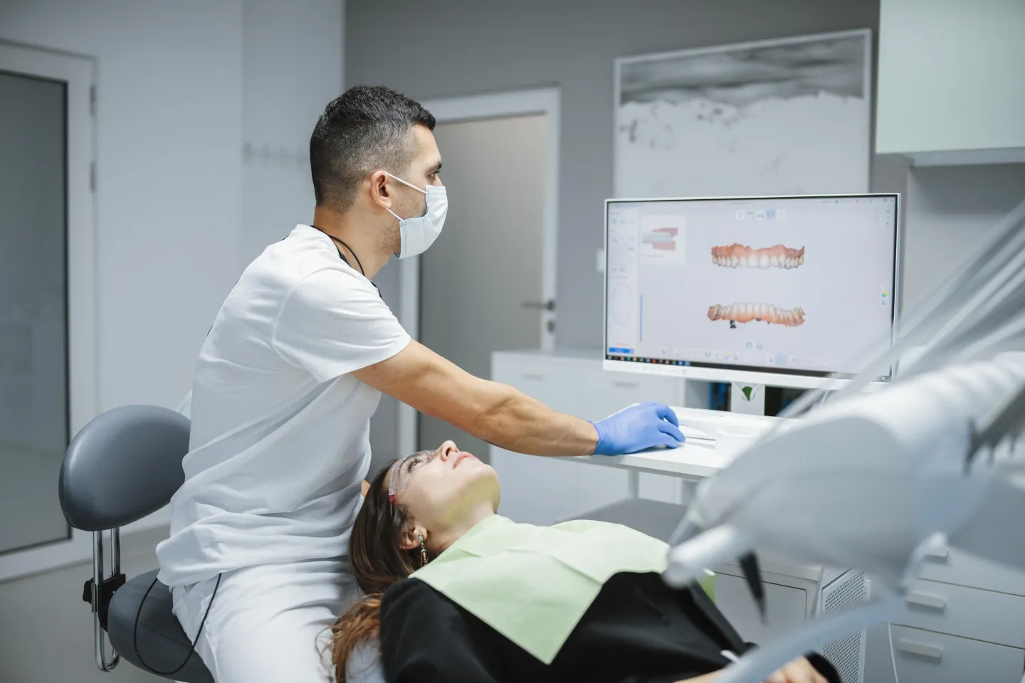 dentist-dental-clinic-hospital-patient-doctor_0