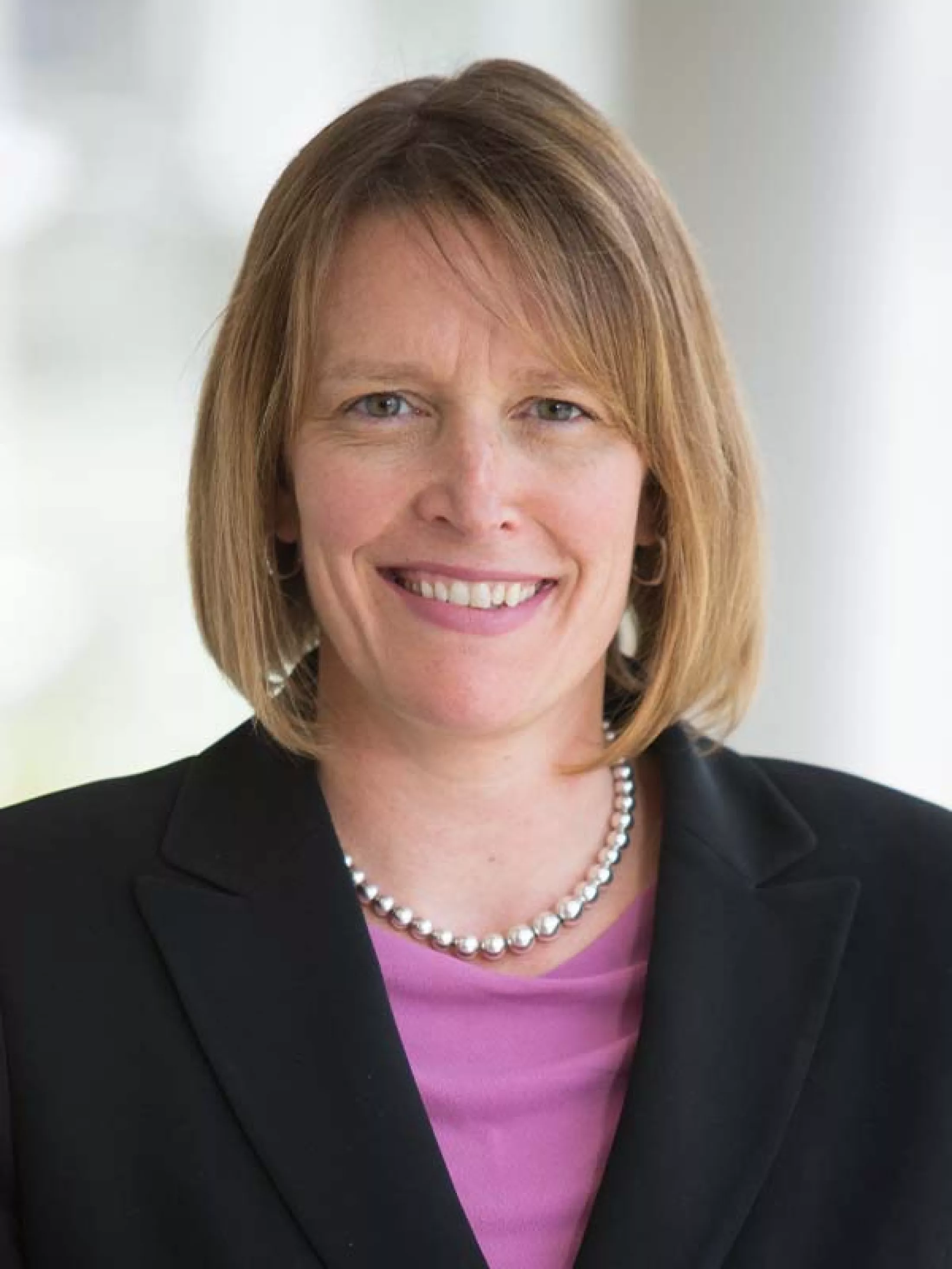 Suzanne Locke