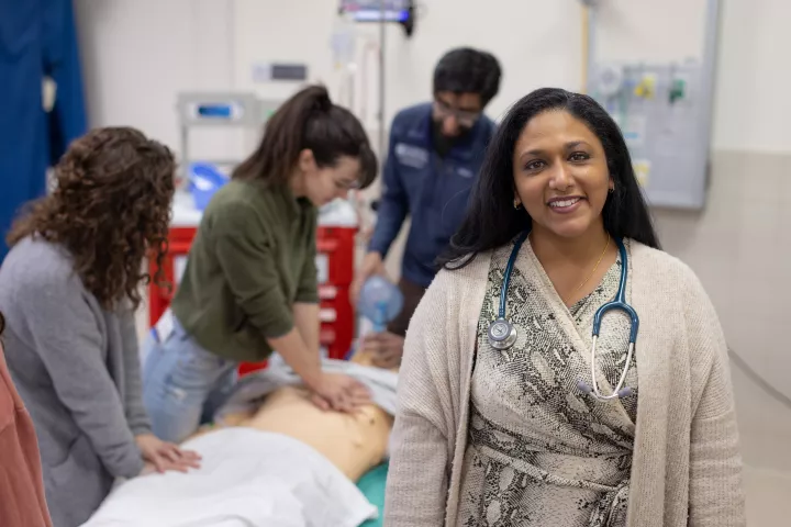 Dr. Janice T. John with M.D. students in the Montefiore Einstein Center for Innovation in Simulation