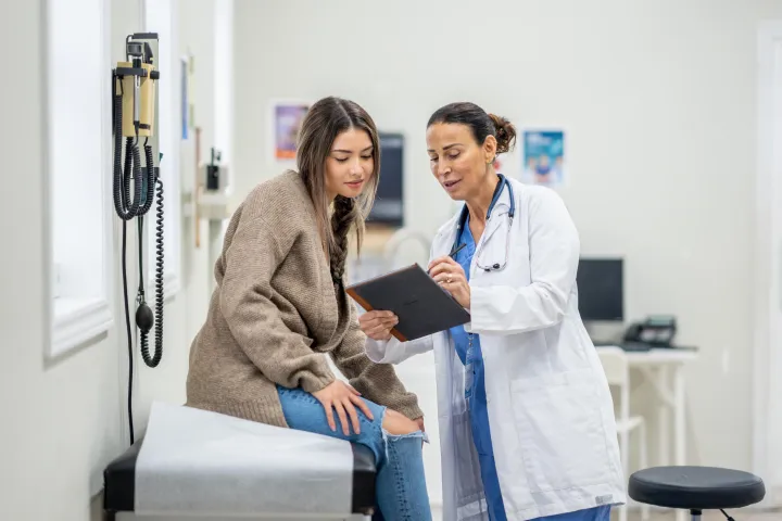 hospital-clinic-patient-doctor-nurse-female