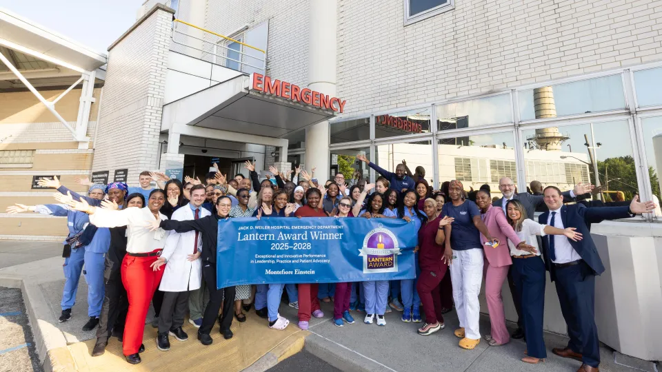 Weiler Hospital Lantern Award Winner